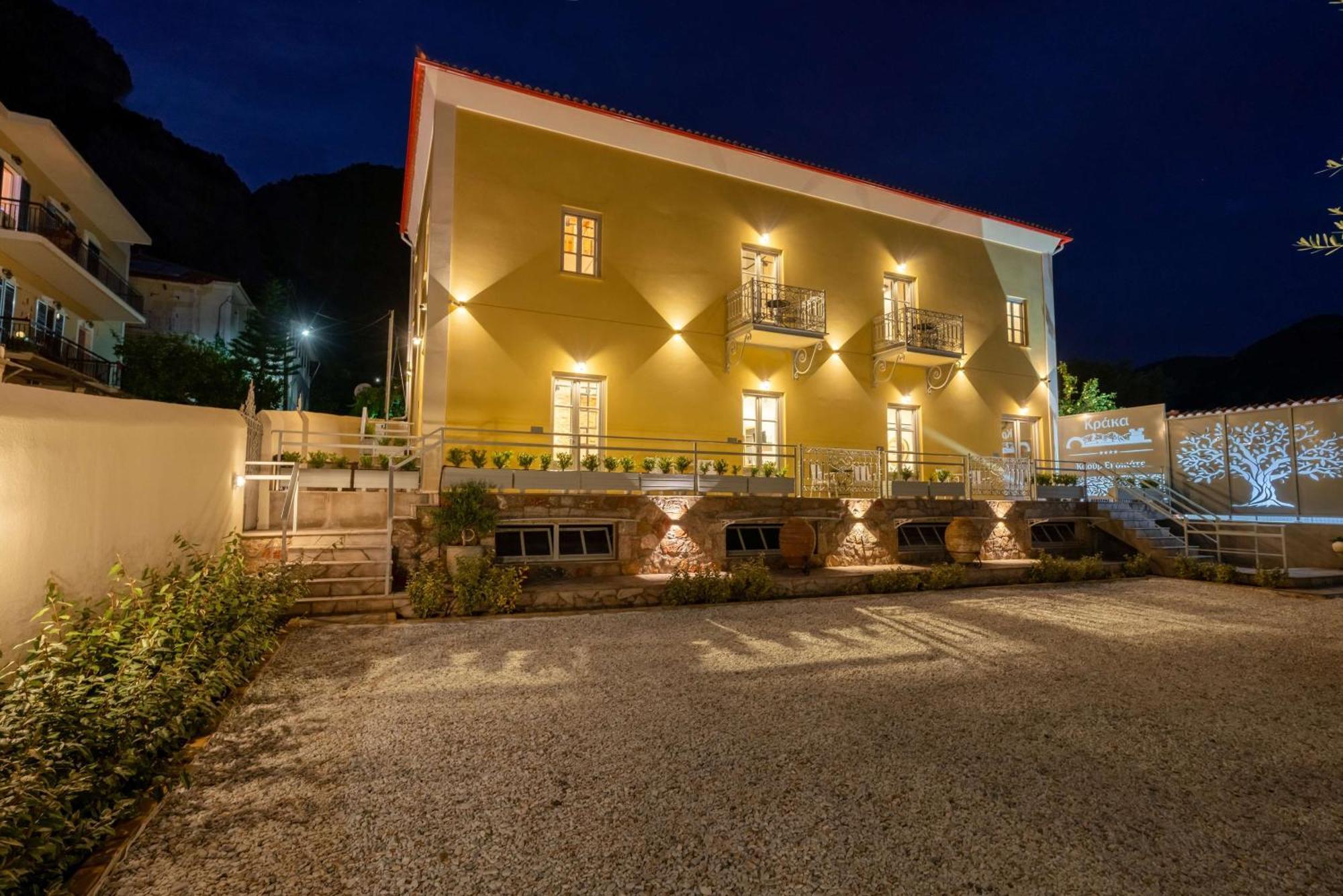 Kraka Apartments Leonídion Exterior foto